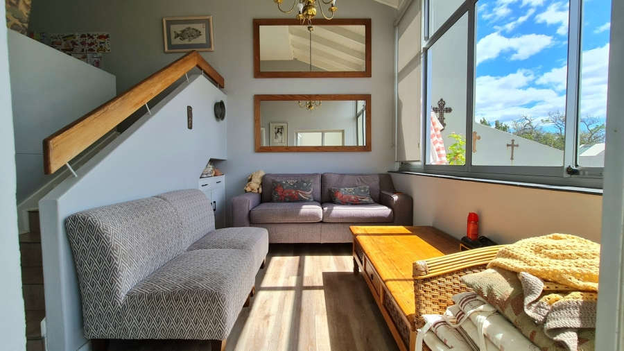 4 Bedroom Property for Sale in Lookout Beach Western Cape